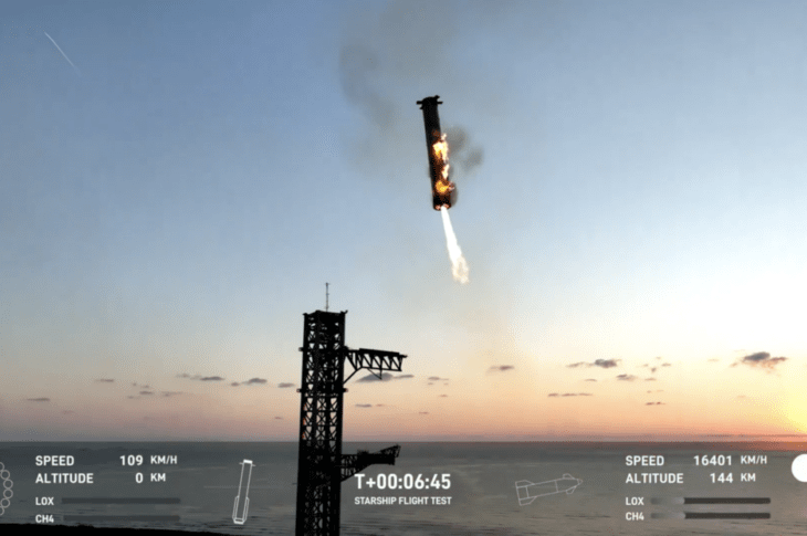 SpaceX logra ‘cazar’ en el aire el propulsor Super Heavy de una Starship al volver a la base